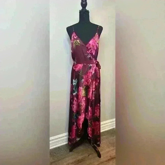 Never worn satin floral dress - Picture 2 of 2